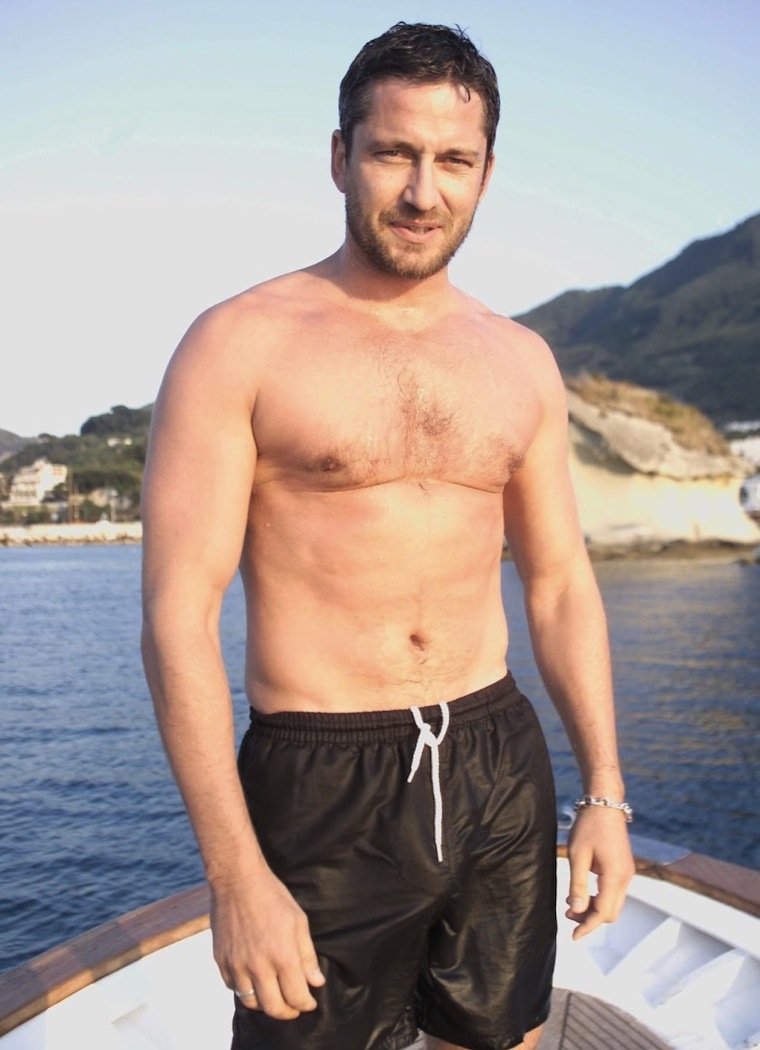 Gerard Butler Shirtless And Underwear Caps Naked Male Celebrities